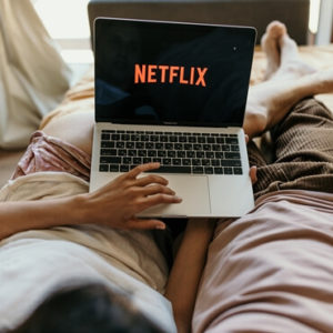 Read more about the article 넷플릭스 오프라인 시청하는 방법 (PC, 모바일)